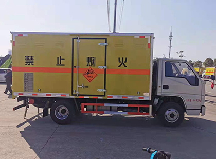 自贡爆破器材运输车技术升级与安全合规新趋势